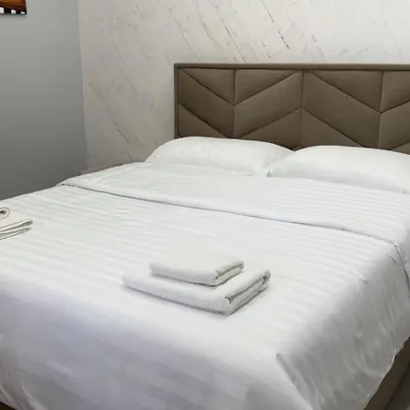 Albania Dream Holidays アパート クサミル